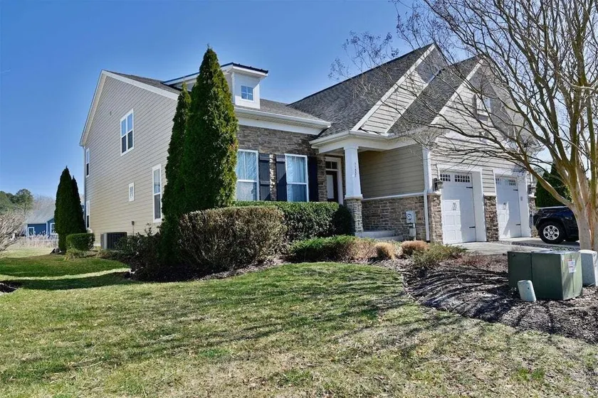 Bayside * 4BR Luxury Twinhouse - Image 1
