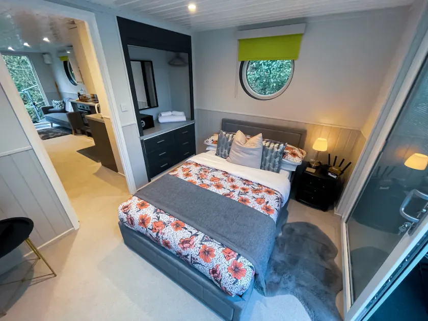 Lady Florence, Spring luxurious River Boat with Castle Views, Maidstone - Image 1