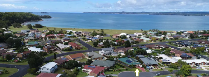 Large fam home, ideal for entertaining, & pets, close to beach, parks and nature - Image 1