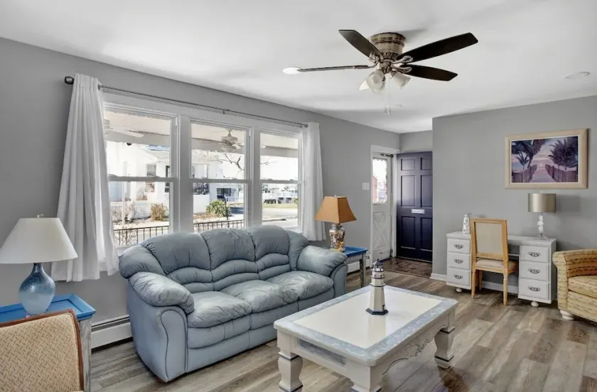 🏝Gorgeous Bay View Rental🏝 “Close to the Beach” - Image 1