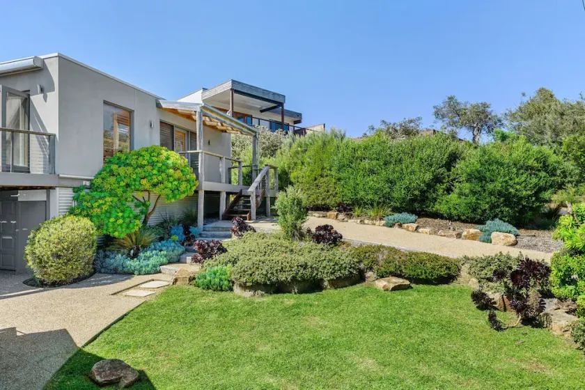A wonderful family holiday abode sleeps 9-10 - Image 1