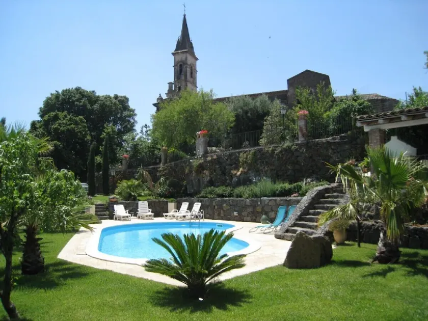 Forntida charmig bostad med pool och panoramautsikt mellan Catania, Etna och havet - Image 1