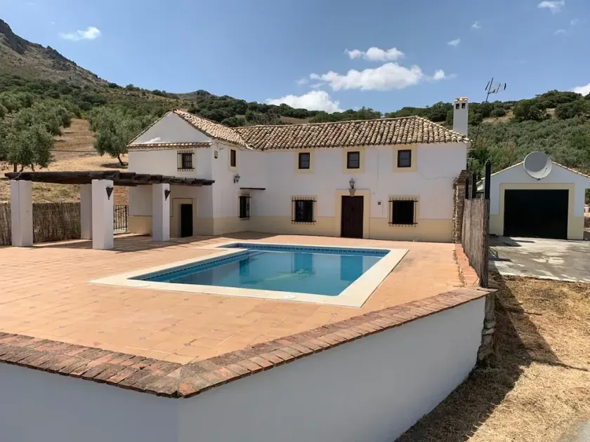 Andalusische Bauernhaus mit eigenem Pool mit Blick auf Granada und die Sierra Nevada - Image 1