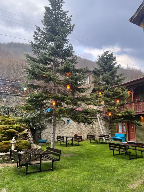 ABANT DORT MEVSİM KONAĞI HOSTEL - Image 1