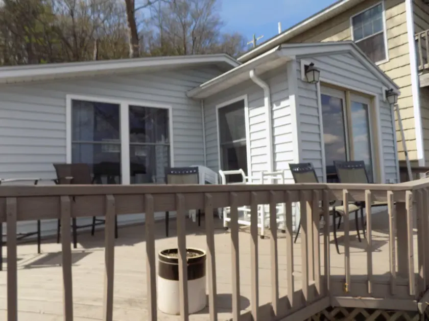 Waterfront Cottage with moorage on Keuka Lake - Image 1