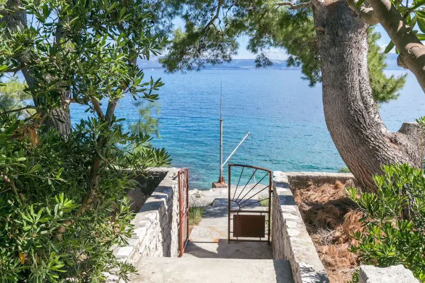Secluded fisherman's cottage Cove Fabrice, Šolta (K-8692) - Image 1