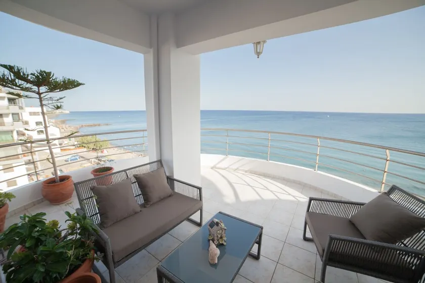 Beach front Suite - Image 1