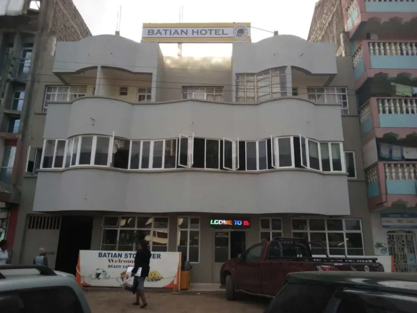 Batian Guest Hotel - Image 1