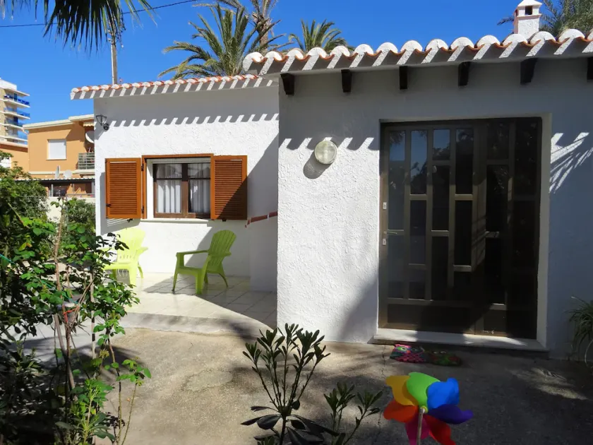 VILLA AT SEAFRONT (657 B) - Image 1