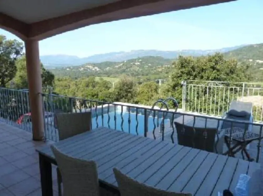 fritliggende hus med privat pool 5 minutter fra strandene - Image 1