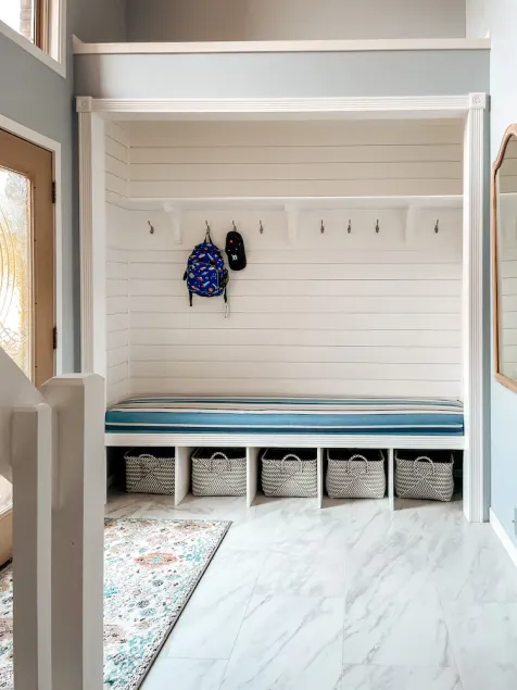 Canal Home - Image 1