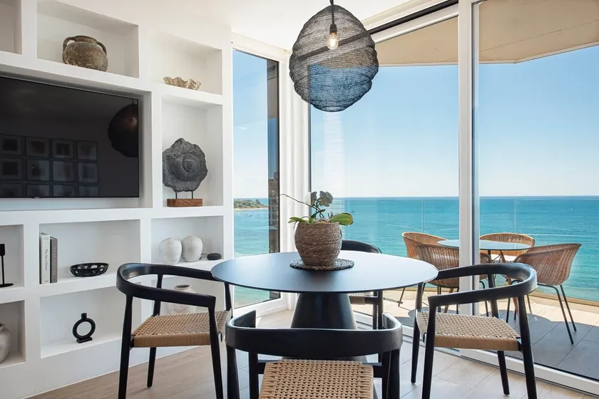 Modern stunning views sea front SEA WATER APARTMENT - Image 1