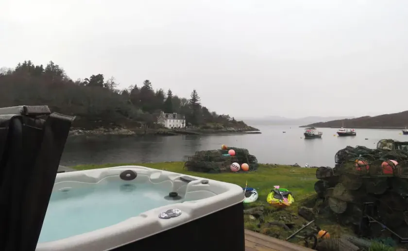 Private Isle - As Shown On Tv - Hot Tub - Image 1