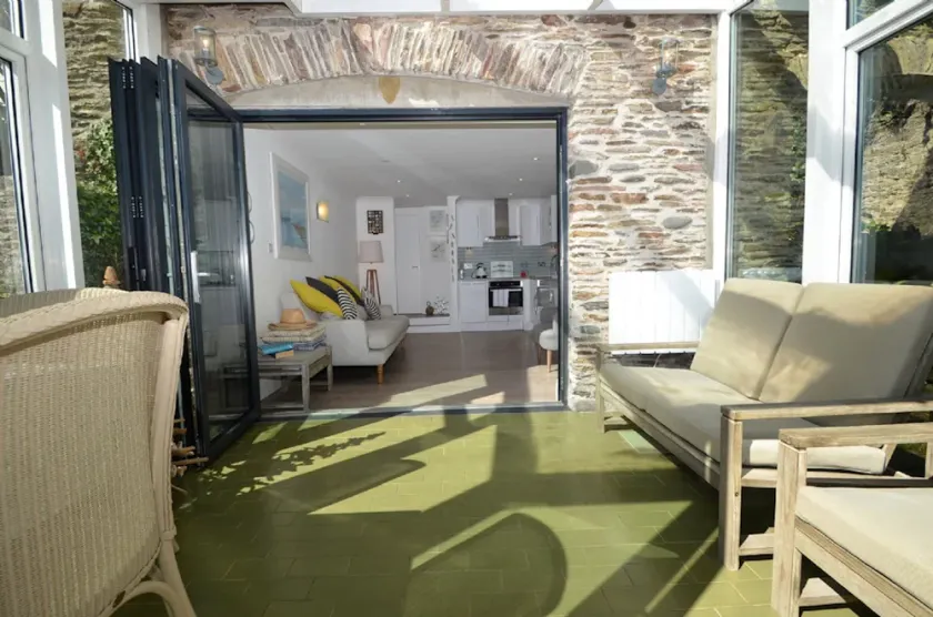 3 Hvide Damer, Stoke Fleming en smuk Coastal Village. - Image 1