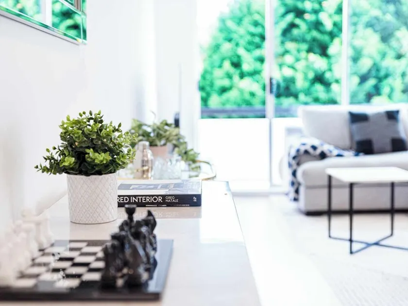Top Floor Apartment Close To Bondi Beach - Image 1