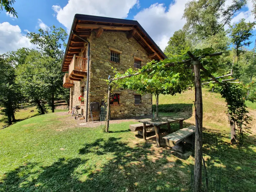 CHALET CHESTNUT - Image 1