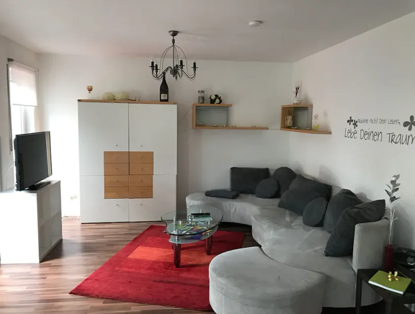 Accogliente appartamento di 2 camere da letto, ideale sia per il tempo libero e viaggiatori d'affari - Image 1