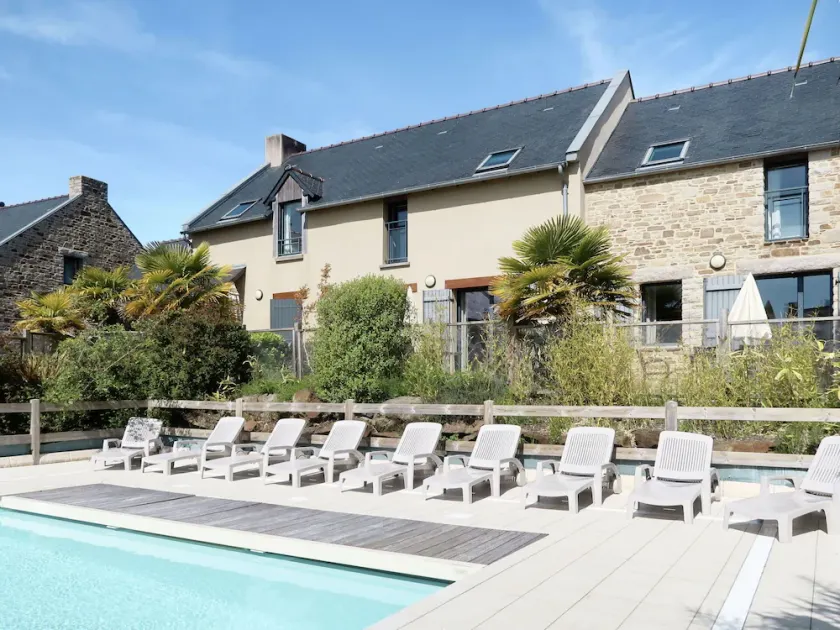 Lovely apartment for 6 people with WIFI, pool, TV, terrace and pets allowed - Image 1