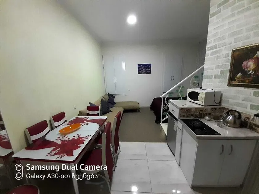 Lasha Apartament - Image 1