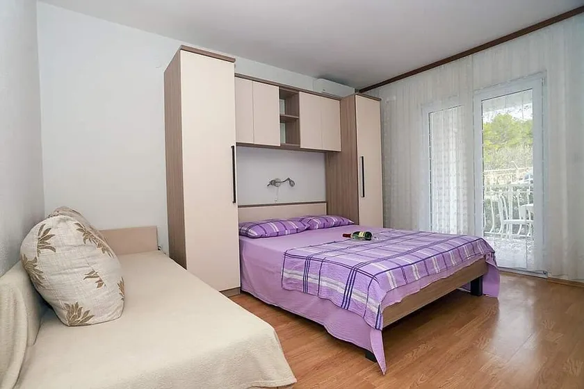 Studio flat with balcony Baška Voda, Makarska (AS-6827-c) - Image 1