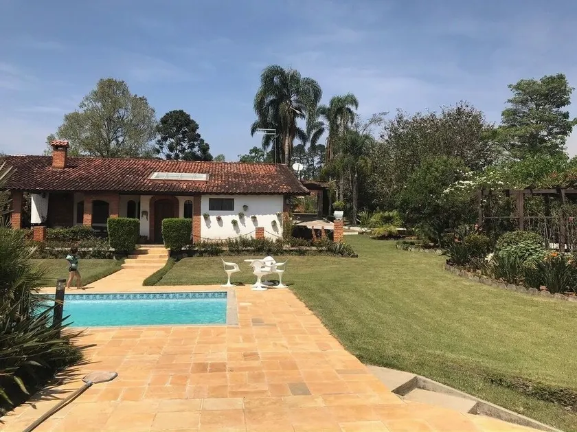 Beautiful country house/farm/ranch in the best gated community in the region! - Image 1