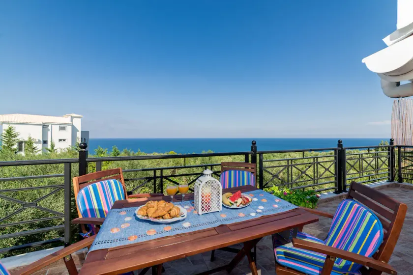 Soso Sea View Apartment - Image 1