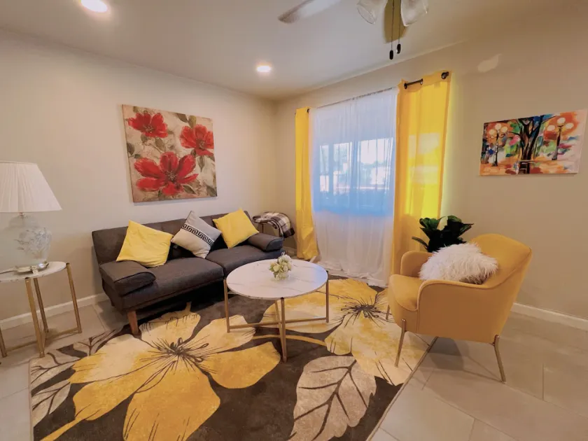 New 3br/6beds/2ba near UA/stadium/Banner hospital - Image 1