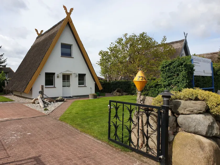 Holiday house \"anchor place\" - your vacation under the thatch (renovated 2017) - Image 1