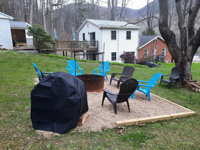 House / hot tub/pet friendly - Image 1