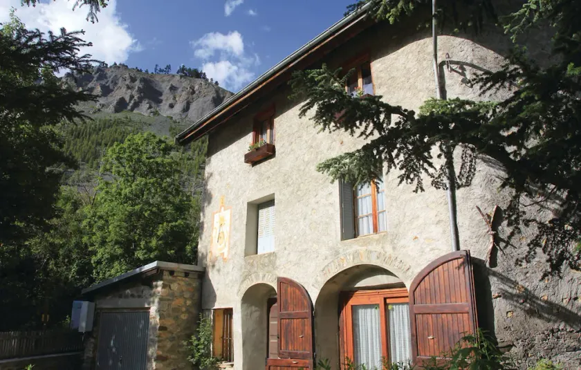 On an exceptional site, old stone house on the edge of the Ecrins park - Image 1