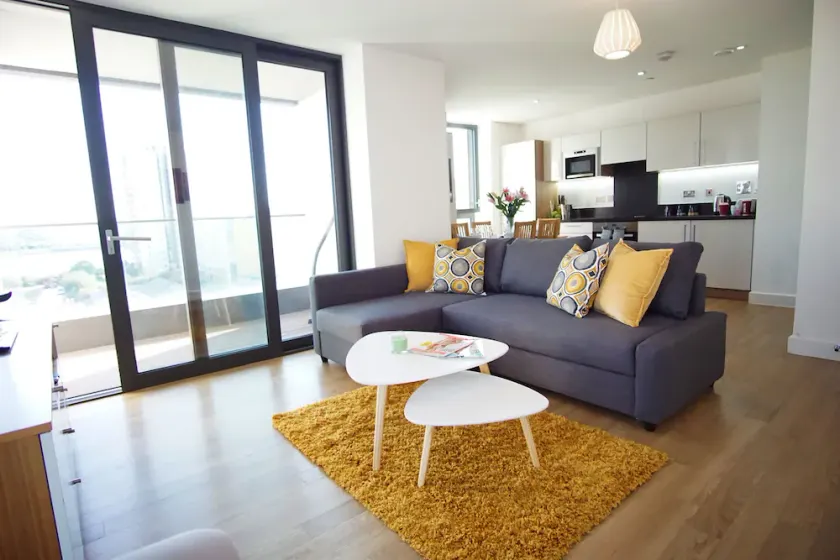 Flat in London - Excel,O2,City Airport - Image 1