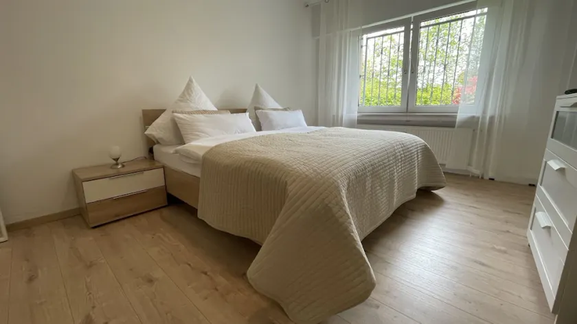 Apart70 Modern 2Room with Terrace und Garden Free Parking SmartTV Netflix - Image 1