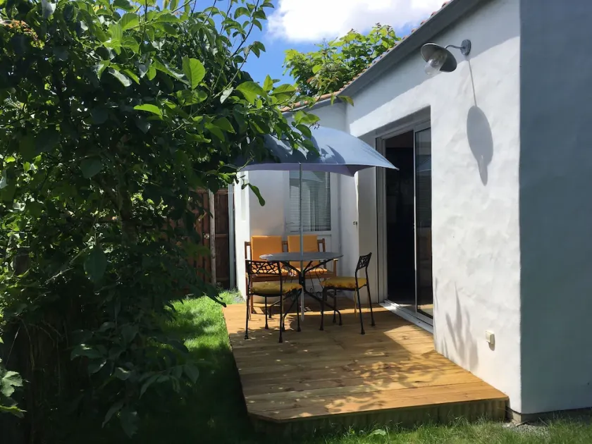 brand new holiday home - 15 km from the most beautiful beaches of the vendee - Image 1