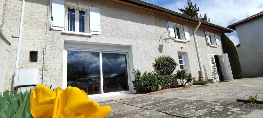 Maison de Village - Image 1