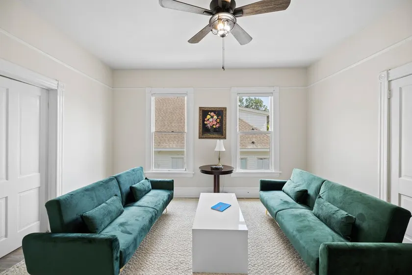 Historic Home in Oakleigh, Sleeps 10, Mardi Gras - Image 1