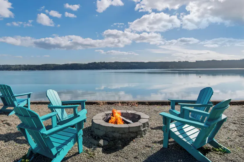 The Horizon on Hood Canal – Dog-Friendly with Private Beach, Hot Tub & Firepit - Image 1