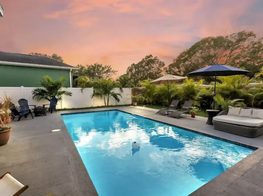 NEW Luxury pool home w/hot tub, KING bed, close to beach, firepit - Image 1