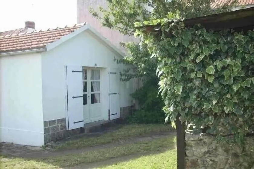 Small house in Barbâtre on the island of Noirmoutier. Wireless - Image 1