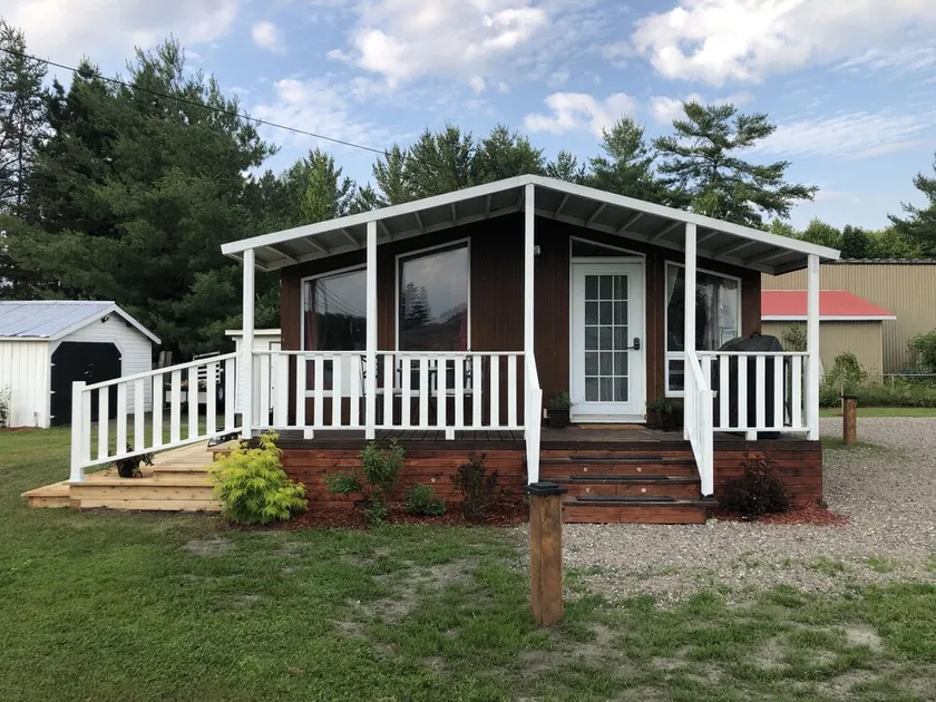 Beautiful Tiny House with all amenities - Image 1