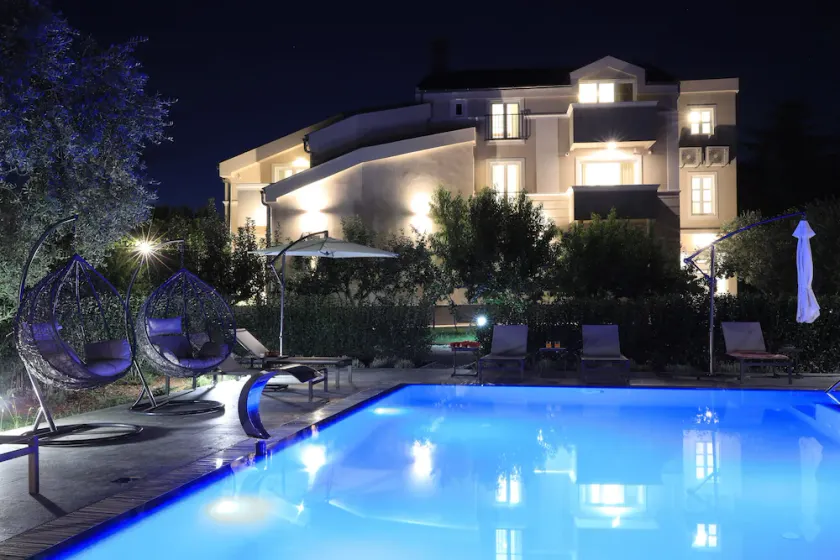 NEW LUXURY VILLA ADRIANA WITH HEATED SWIMMING POOL - Image 1