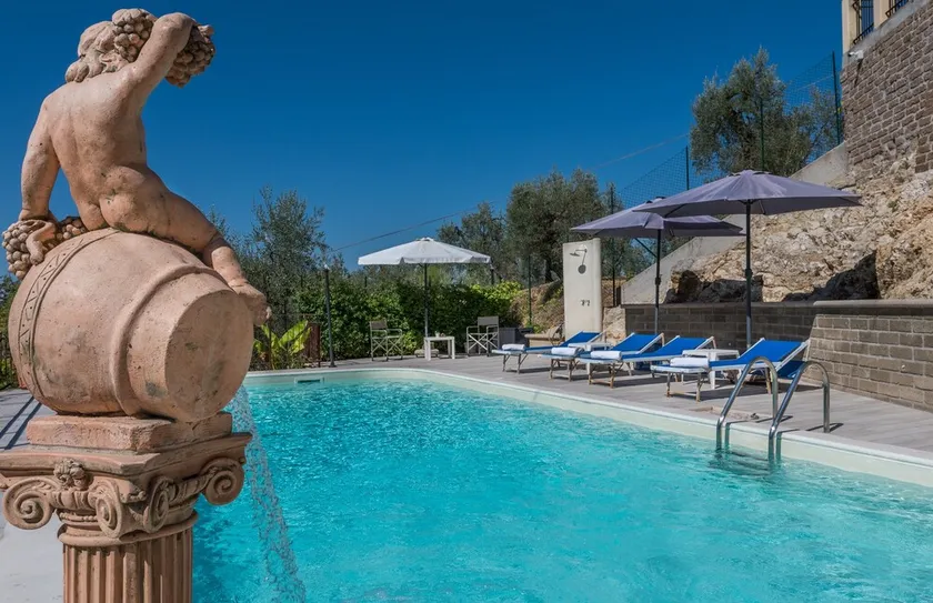 Delightful Villa with Private Pool- 2 Km Umbria - 10 sleeping accommodations  - Image 1