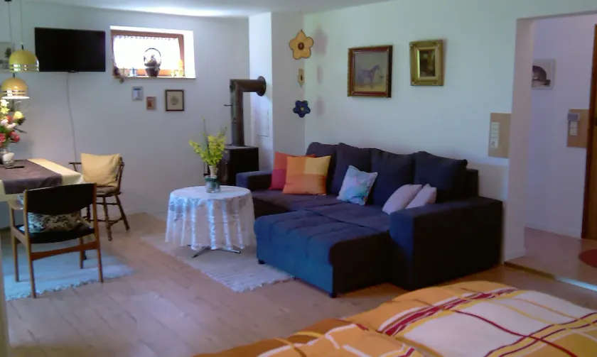 Vacation apartment on the Swabian Alb on the outskirts of town w/panoramic view - Image 1