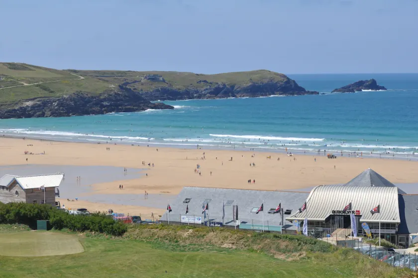 Sea View of Fistral Beach and Golf Course, 9 Pearl Apartments - Image 1