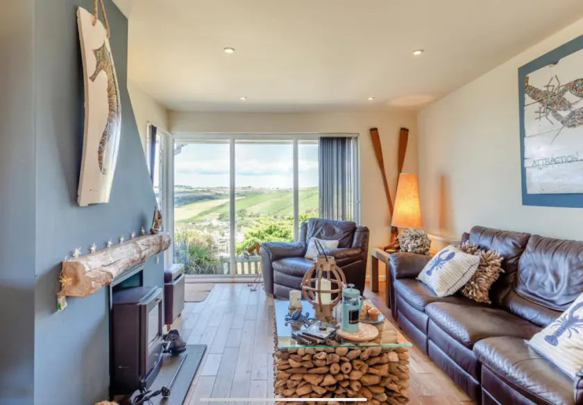 Cosy Coastal Getaway, Thurlestone. Garden. Beaches. Log Burner. Dog Friendly - Image 1