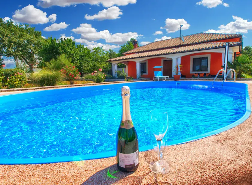 House 1233/11725 (Istria - Hreljići), 3700m from the beach - Image 1