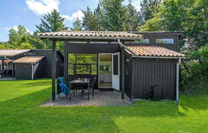 Stunning Home In Hampen With Wifi - Image 1