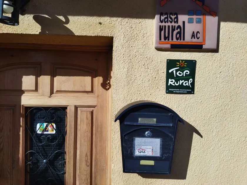 Beautiful 8 -Bed Cottage in Ceadea(Fonfria)SPAIN,. - Image 1