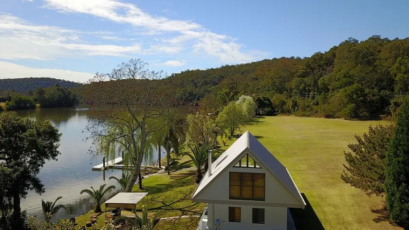 Hawkesbury River Guest House - Image 1