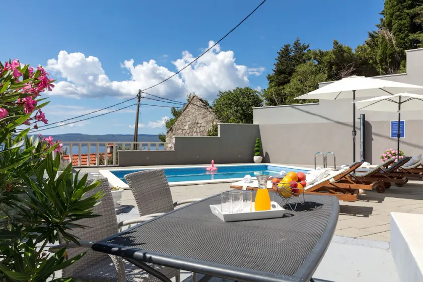Family frendly house with heated pool.... breathtaking view - Image 1