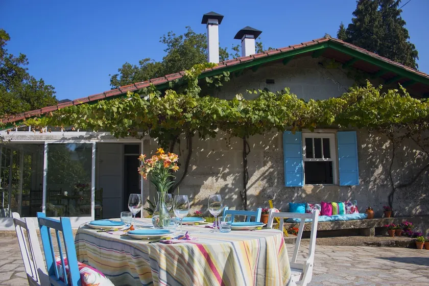 CHARME HAUS - Grundstück mit Pool und 150.000 m2 Wald nur für Sie - Image 1